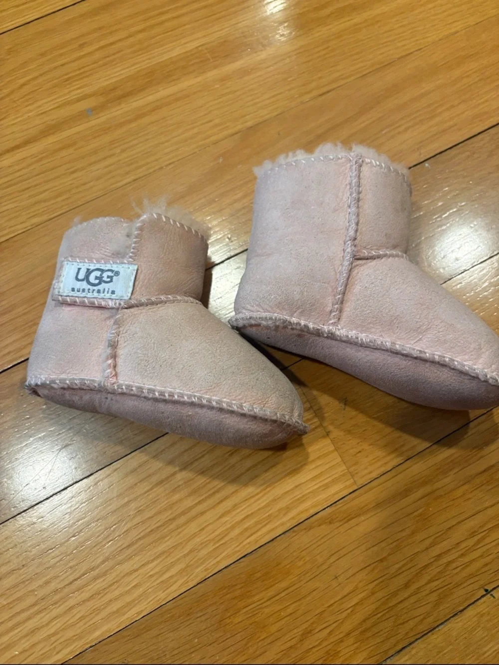 UGG Pink Infant Sheepskin Booties - Picture 3 of 4